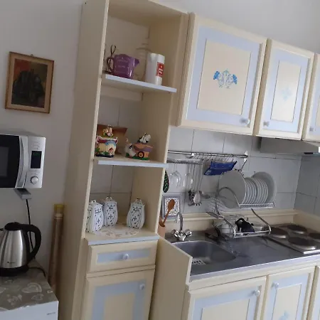 Residenza La Lanterna Apartahotel 3*